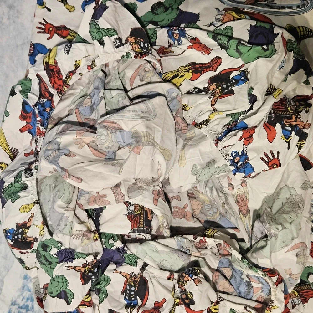 Pottery Barn Kids Marvel Comics Full Sheet Set Flat Fitted Hulk Captain America